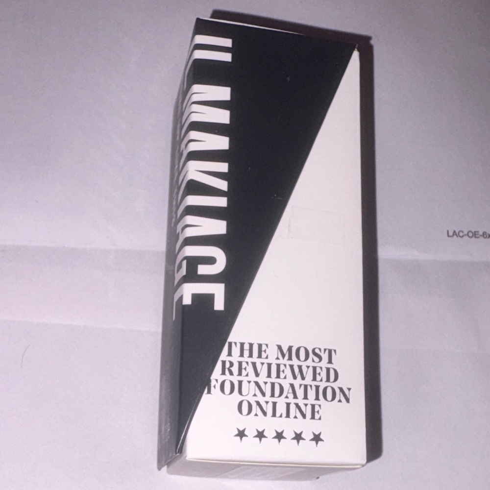 IL MAKIAGE Foundation CL 040